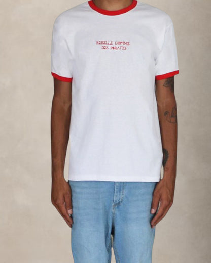 Camiseta Rebelle Comme Des Pirates rojo